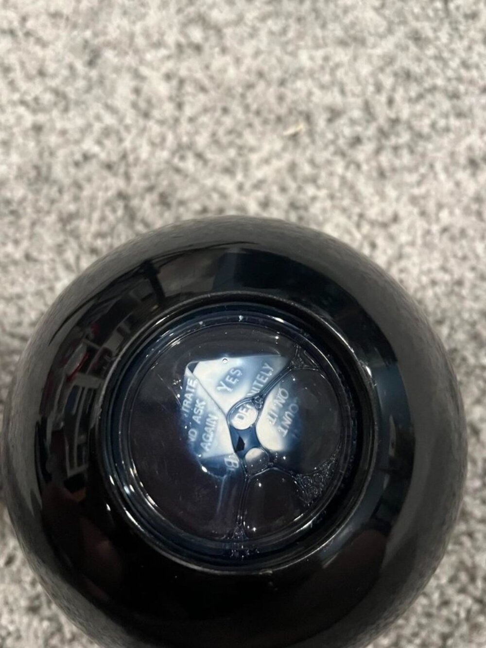 Magic 8 Ball - Picture 6 of 7